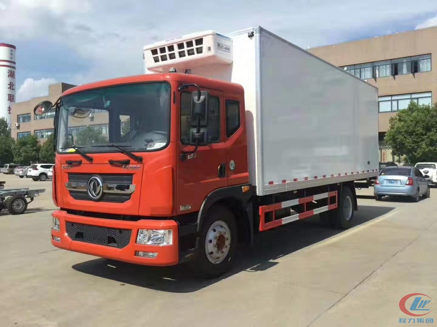 湖北hjc888黄金城东风多利卡D9冷藏车