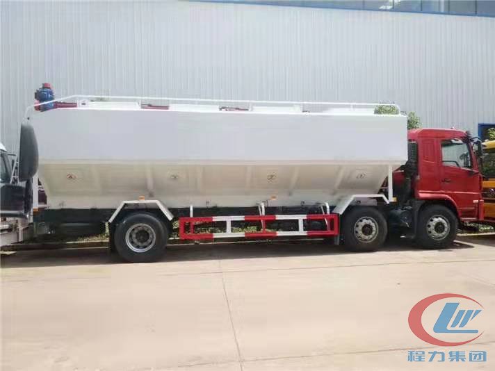 hjc888黄金城陕汽轩德小三轴散装饲料车