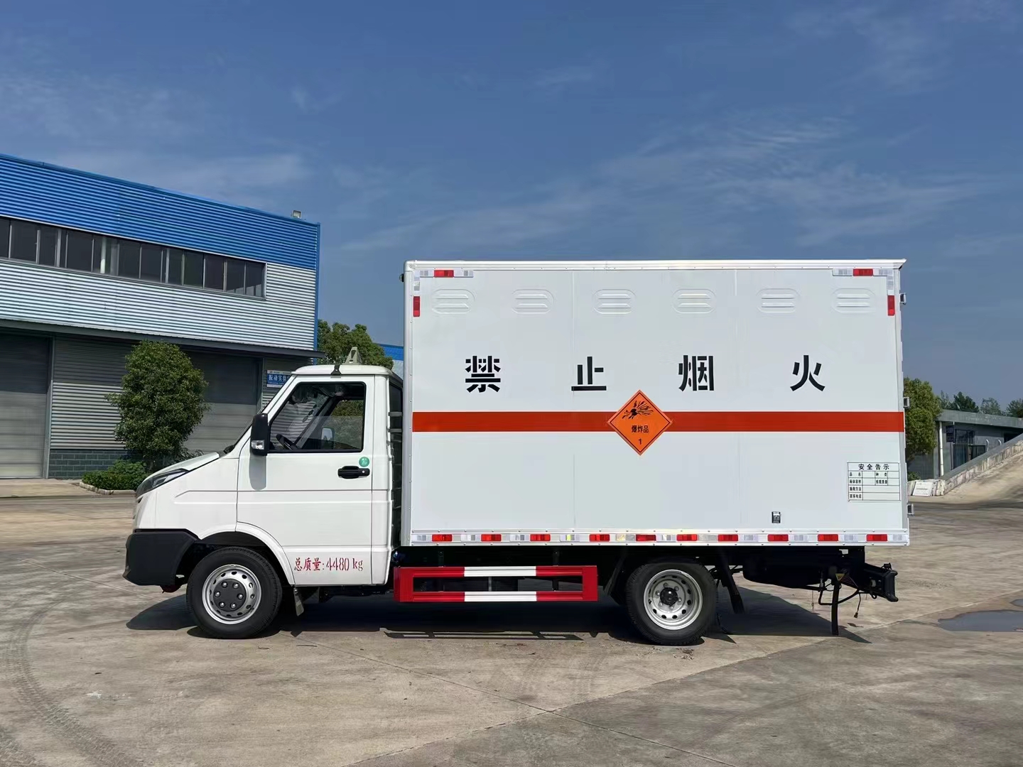 hjc888黄金城专用车系列依维柯防爆车