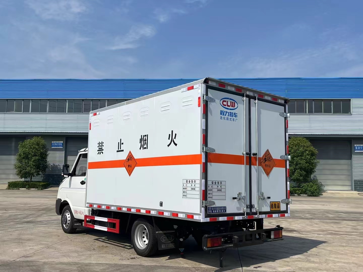 hjc888黄金城专用车系列依维柯防爆车图片